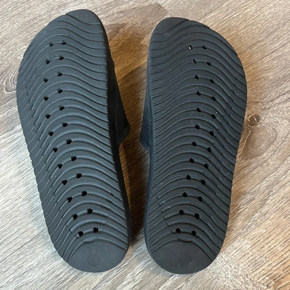 Nike Kawa Shower Slides Black‎ White Logo Sandals Youth 3 C